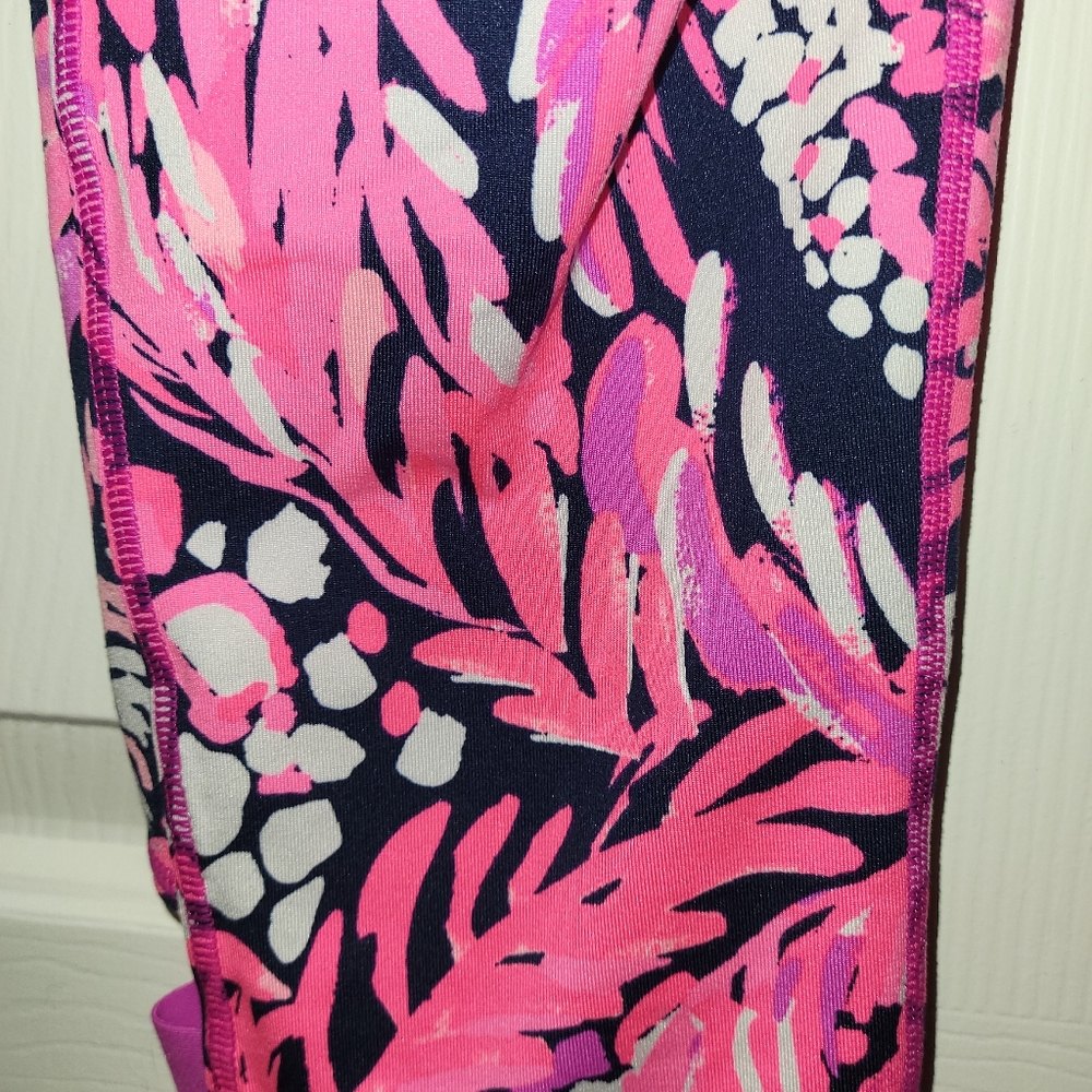 🌴"Lilly Pulitzer" Luxletic Leggings🌴 - Picture 12 of 16